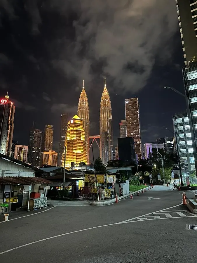 Apartament Klcc Kampung Baru Cottage - Homestay Kuala Lumpur
